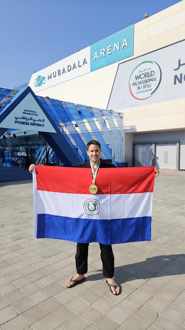 Paraguayo gana mundial de Jiu Jitsu en Emiratos Árabes Unidos - .::Agencia IP::.