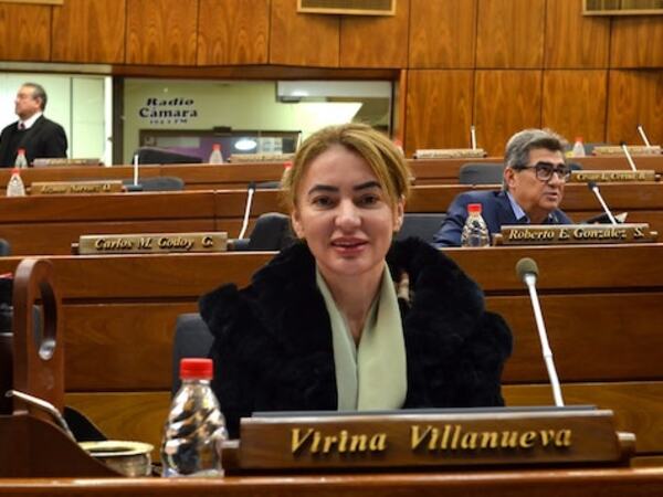 Presionada, diputada que viajó a EE. UU. devolvió su viático de casi G. 9 millones