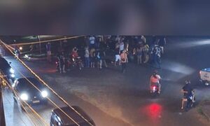 Motochorros asaltaron una bodega y al huir tuvieron un accidente: uno falleció