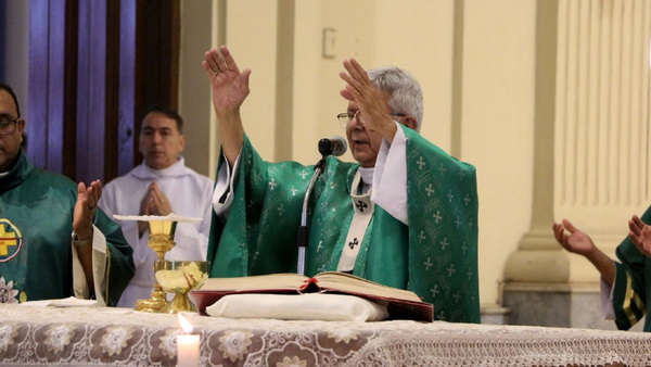 Cardenal denuncia hipocresía religiosa y corrupción