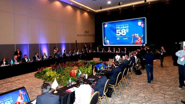 Paraguay brilla en Congreso Bancario Internacional