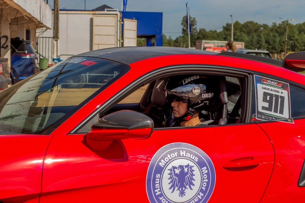 Piloto de 72 años muere durante una carrera en el autódromo Rubén Dumot - Unicanal