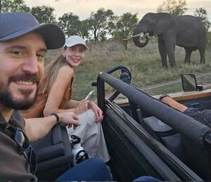 La influencer Gaby Cogorno, de safari en Sudáfrica. ¡Mirá las fotos! - Gente - ABC Color