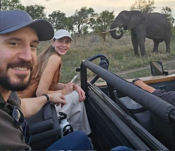 La influencer Gaby Cogorno, de safari en Sudáfrica. ¡Mirá las fotos! - Gente - ABC Color