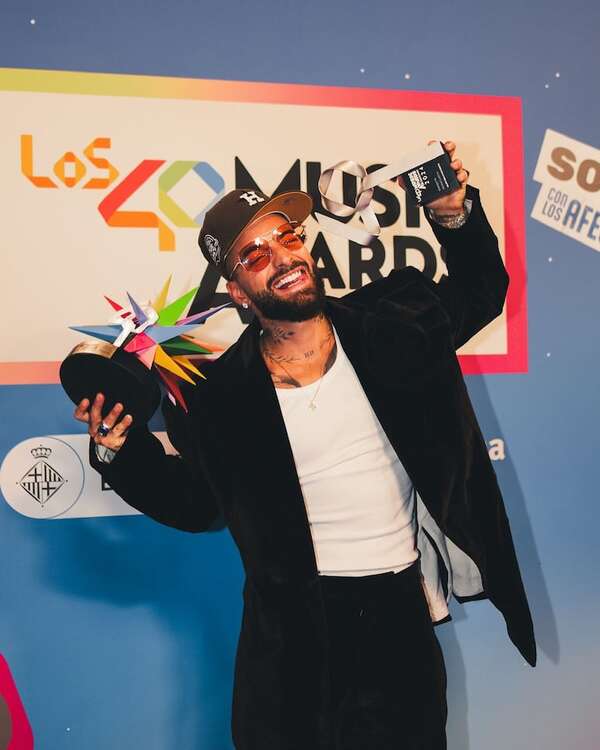 Maluma, feliz tras ser galardonado en Los 40 Music Awards en España - Gente - ABC Color