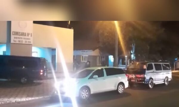 (VIDEO) A los golpes en pleno torneo de Exa frente a comisaría