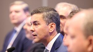 Santiago Peña resalta a Paraguay como un "país serio" para inversiones extranjeras
