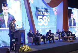 Felaban: Peña pide a banqueros “ablandar su corazón” con las Mipymes  - Negocios - ABC Color