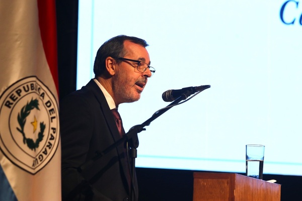 Carlos Carvallo Spalding: “Paraguay proporciona un entorno seguro y predecible para las inversiones” | Análisis Macro | 5Días