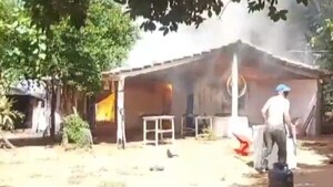 Hombre de 83 años pierde todo en un voraz incendio en Misiones