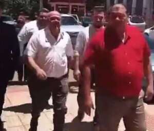 En horario laboral, funcionarios municipales de Ñemby acompañaron al intendente a una audiencia en Luque - Nacionales - ABC Color