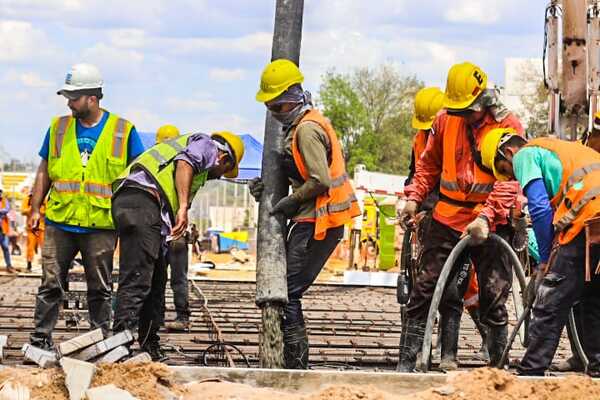 Cerca de 57.000 personas encontraron trabajo en el tercer trimestre del 2024, seg煤n Mtess