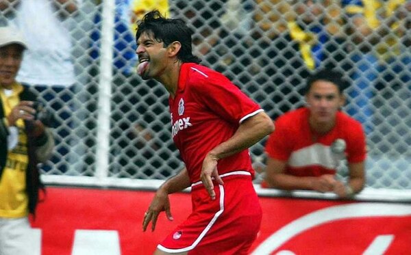 Versus / Toluca, fábrica de goleadores: del "príncipe" Cardozo al portugués Paulinho