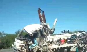 Accidente vai deja dos muertos en la Transchaco