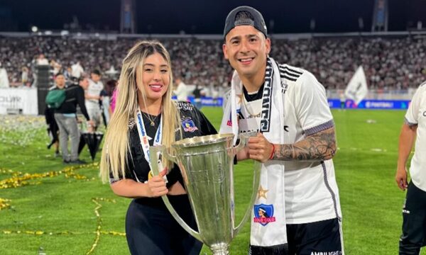 Novia de Guille Paiva marcó territorio en el festejo de campeonato en Chile