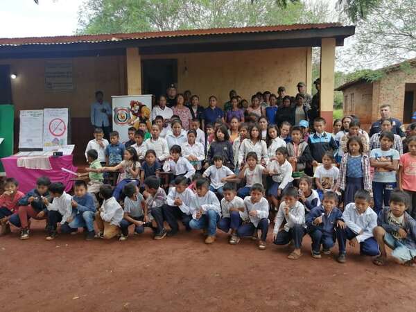 Policía Nacional realizó charla sobre prevención del consumo de drogas en comunidad indígena de Amambay - Nacionales - ABC Color