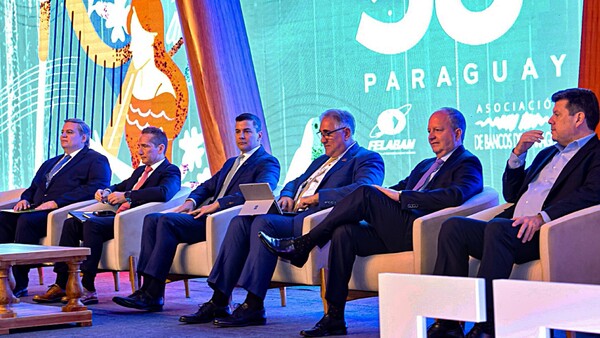El país está listo para el salto a un mayor desarrollo, asegura la banca