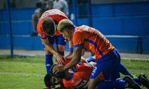 2 de Mayo aleja de la cima a Sportivo Ameliano