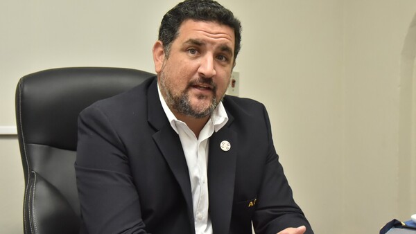 Sánchez apunta a la presidencia tricolor