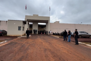 Trasladan a reos peligrosos al penal de máxima seguridad de Minga Guazú