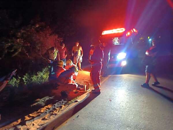 Tres motociclistas lesionados tras choque en acceso Carapeguá-Nueva Italia - Nacionales - ABC Color