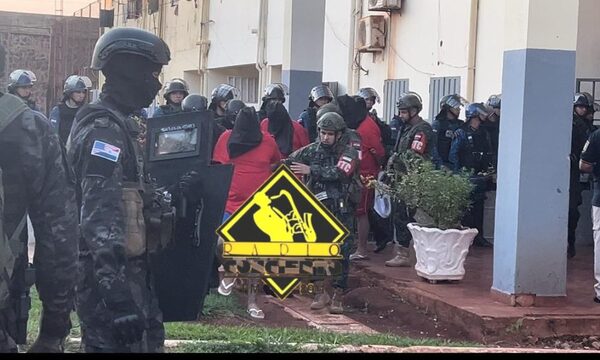 Trasladan a reclusos de alta peligrosidad a cárcel de Minga Guazú