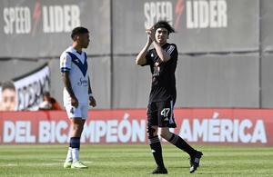 Tribunal de Ética de la AFA investigará al Deportivo Riestra, por alinear a youtuber - 1000 Noticias