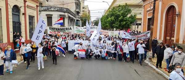 Enfermeros se movilizarán contra Ley de Servicio Civil - Portal Digital Cáritas Universidad Católica