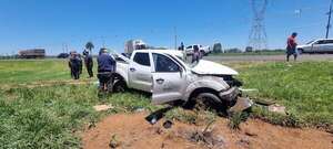 Camioneta del MAG involucrada en grave accidente en San Juan Bautista, Misiones - Policiales - ABC Color