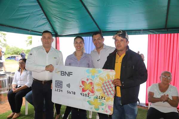 Gobierno entrega más de G. 1.000 millones para la inversión productiva de San Pedro - .::Agencia IP::.