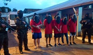 Trasladan a reos peligrosos a cárcel de máxima seguridad en Minga Guazú
