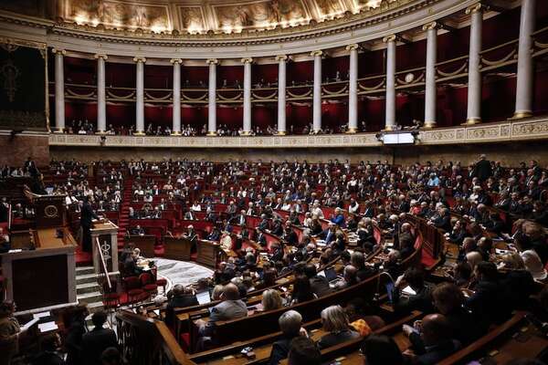 Unos 600 parlamentarios franceses rechazan el acuerdo Mercosur-UE - Mundo - ABC Color