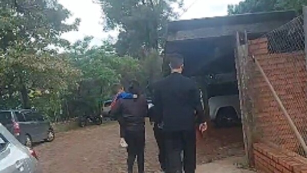 Niño que fue llevado por su padre ya fue localizado y está con su madre