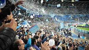 Hinchas de Racing abarrotaron fila digital para comprar entradas y vulneraron el sistema