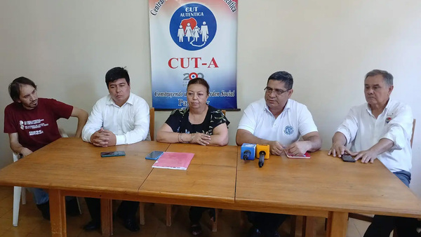 Sindicalistas protestan contra ley de servicio civil
