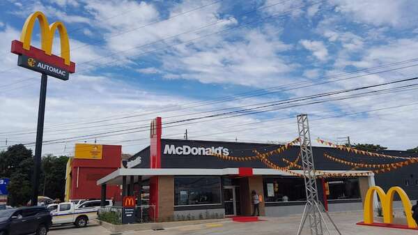 Ñemby celebra la apertura de su primer McDonald’s - Negocios - ABC Color