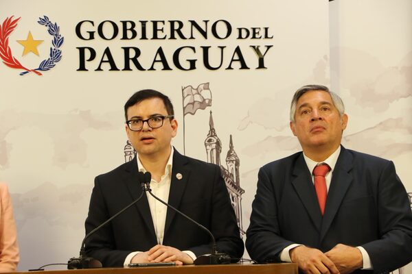 El MEC presentó a José Duarte como nuevo representante ante la ANEAES - El Trueno