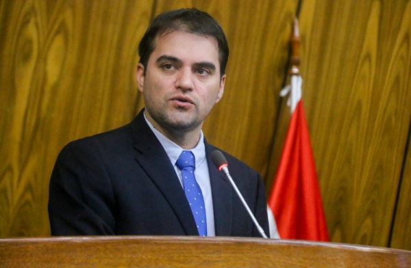 Diputado liberal justifica voto a favor de vales de combustibles - Portal Digital Cáritas Universidad Católica