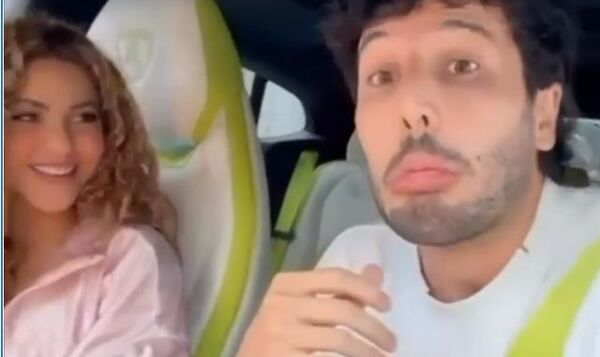 ¿Será posible? Shakira dio una vuelta en su auto con Yatra y atendé lo que le dijo