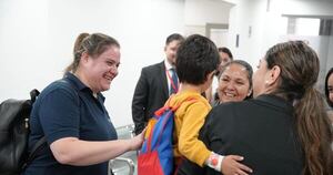 Diario HOY | Traen desde España a niño de 3 años, hijo de paraguaya, para reintegrarse con su familia