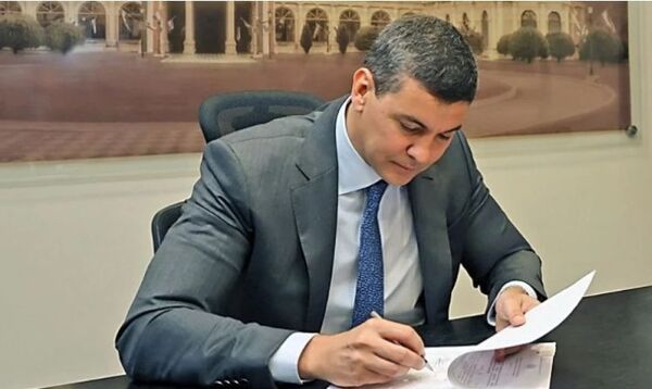 Ley de control a las ONG queda en manos de Peña y este adelantó su apoyo