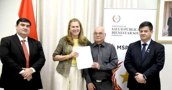 La Nación / Asumió director de Insumos Estratégicos