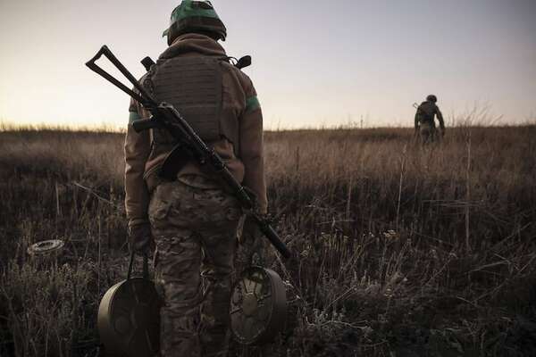 Rusia lanza simultáneamente cerca de cien ataques en Kursk, Kurájove y Pokrovsk - Mundo - ABC Color