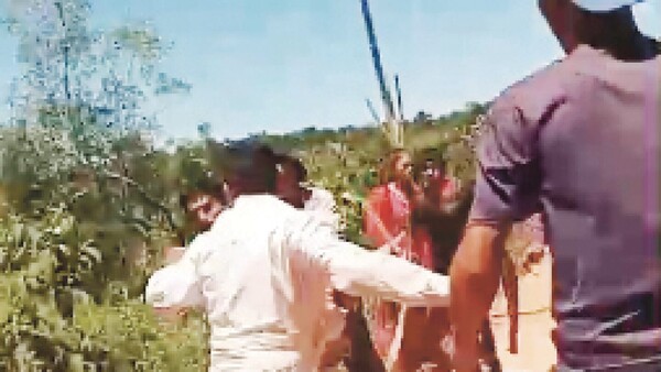 Lío entre pastor y la congregación por exigencia del 100% del diezmo