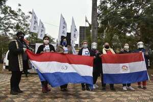 Ley de carrera civil: por qué protestan los enfermeros paraguayos - Nacionales - ABC Color