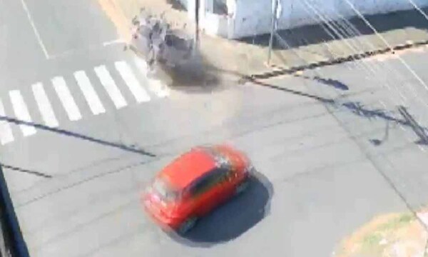 Una joven de 18 años fallece tras brutal choque de autos en el centro de Capiatá – Prensa 5