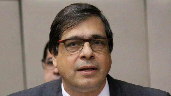 Fiscales se apresuran en favor de ex titular de IPS