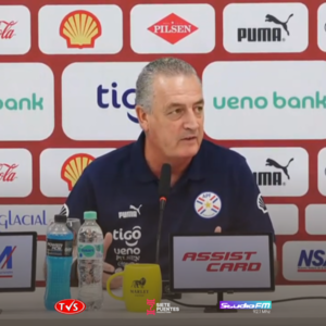 Alfaro Apuesta por el ADN de Paraguay y Refuerza el Camino al Mundial: "Recuperar la Garra y Aprender a Sufrir" - TVS