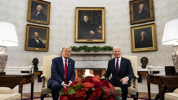 Donald Trump destaca que "la política es dura" y agradece a Joe Biden una transición pacífica