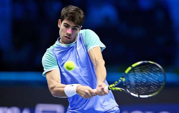 Alcaraz se reengancha al Masters con victoria contra Rublev - Tenis - ABC Color